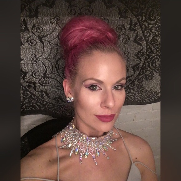 Swarovski Ballroom Queen Collar - Picture 5 of 8